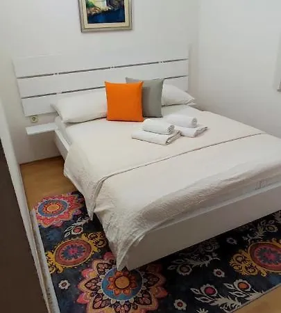 Villa Monera Apartments & Rooms & Free Garage Mostar Extérieur photo