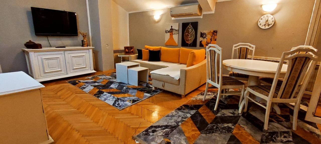 Monera & & Free Garage Apartament *
