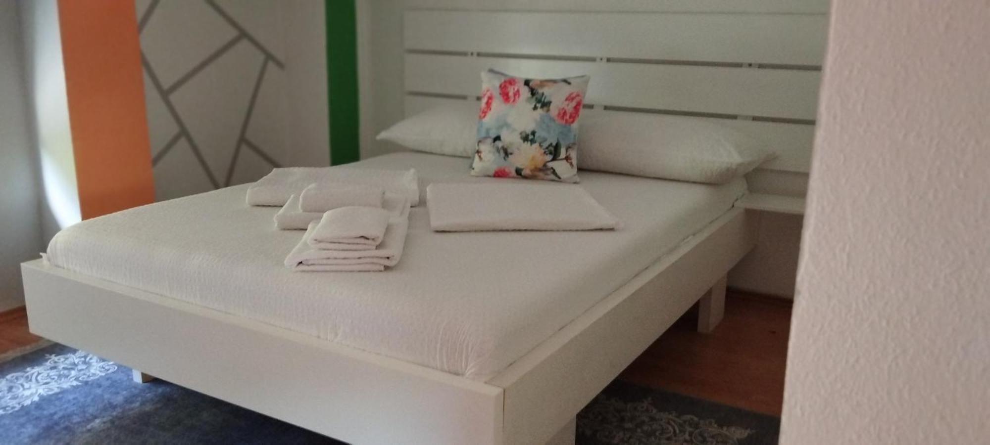 Monera & & Free Garage Apartament *