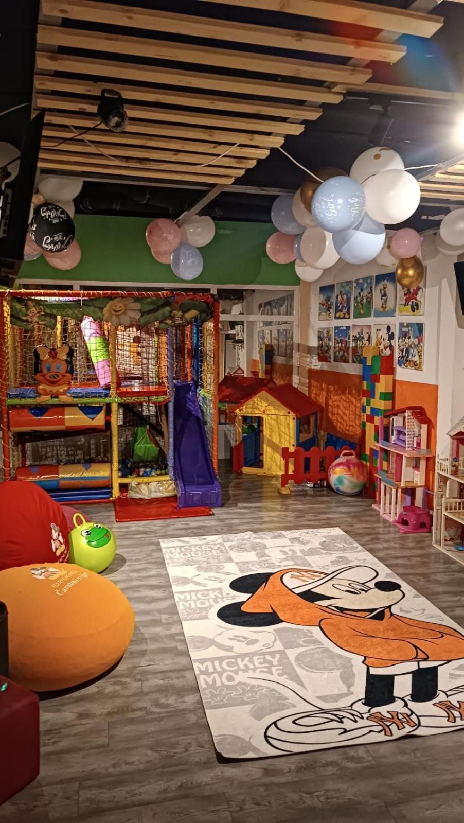 Monera & & Free Garage شقة *