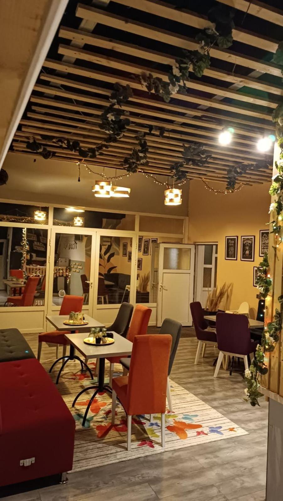 Monera & & Free Garage شقة *